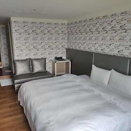 Hengchang Business Hotel Keelung Exterior photo