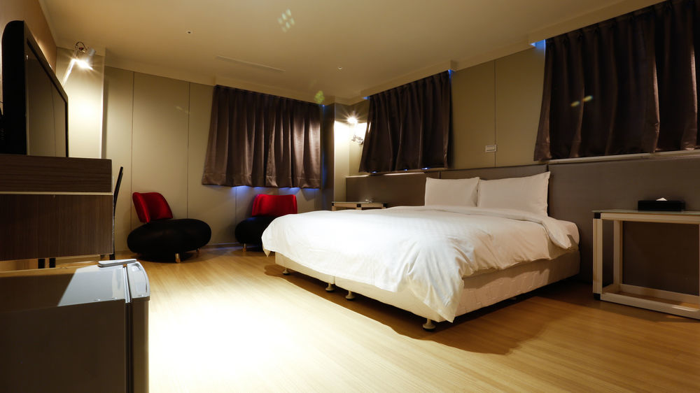 Hengchang Business Hotel Keelung Exterior photo