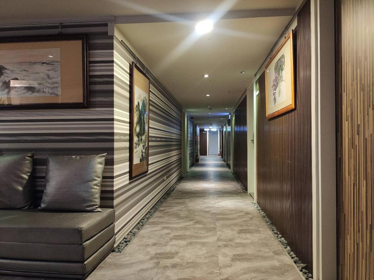 Hengchang Business Hotel Keelung Exterior photo