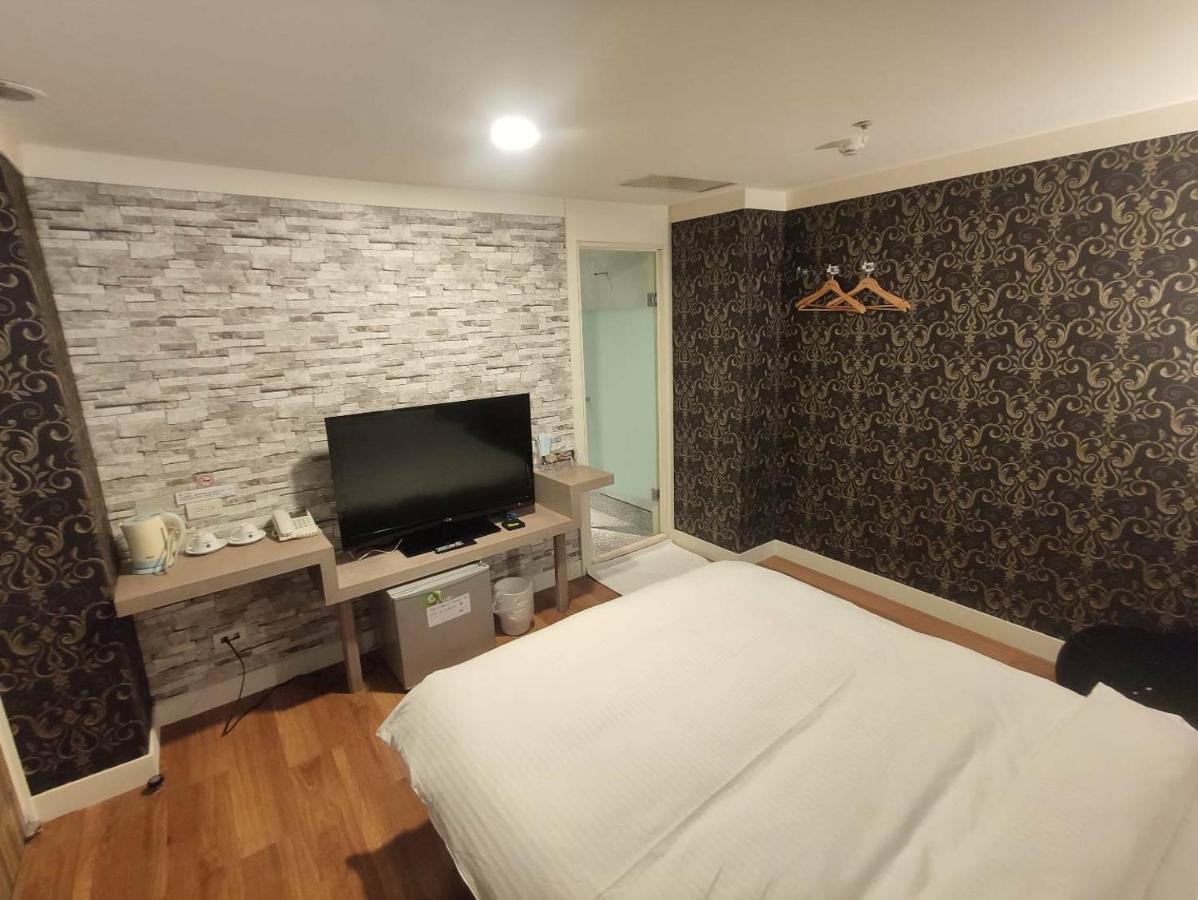 Hengchang Business Hotel Keelung Exterior photo
