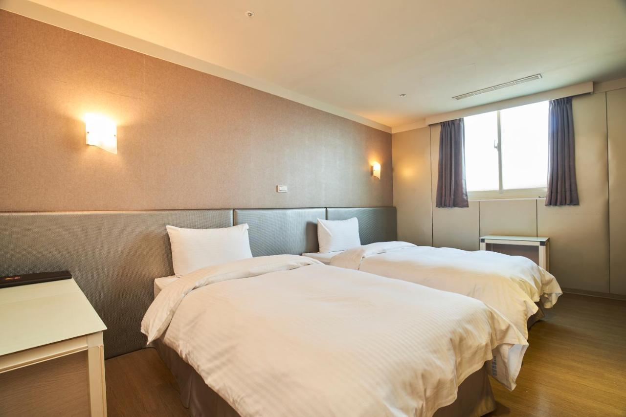 Hengchang Business Hotel Keelung Exterior photo